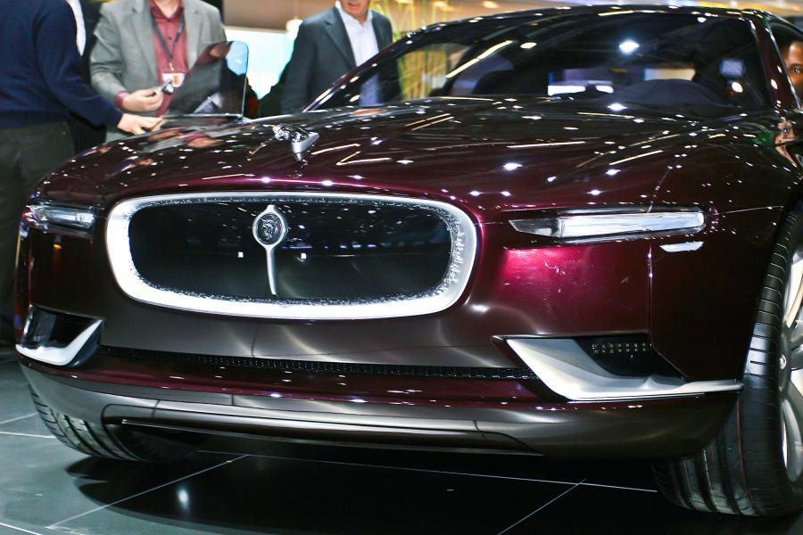  Jaguar B99 by Bertone 2011 года  (фото 27 из 40)